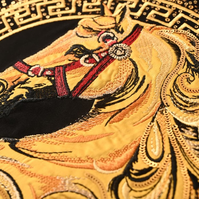 Luxury Equestrian Style Golden Horse Portrait Greca Circle Rhinestone Sparkle Print T-shirt 29140041