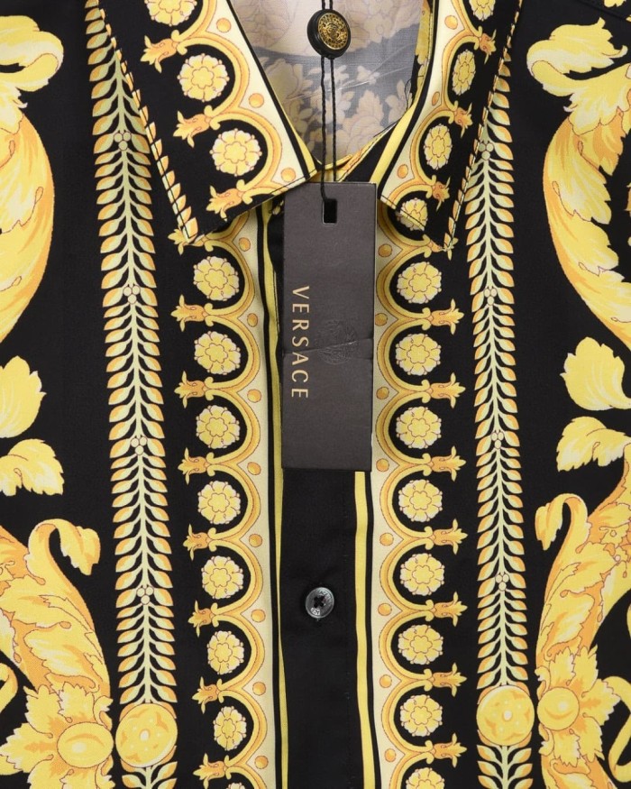 Baroque Royal Style All Over Golden Floral Crown Medallion Print Cuban Collar Vacation Shirt 2 colors 29140025