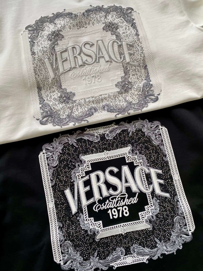 Vintage Baroque Style Square Scroll Frame Versace Letter Embroidery Est.1978 T-shirt 2 colors 29139977