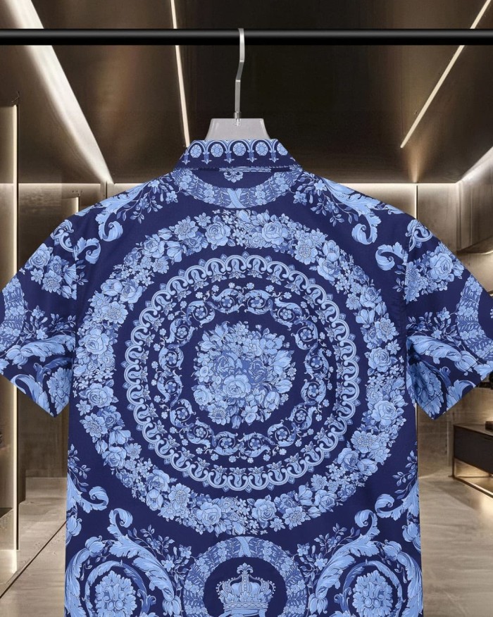 Baroque Royal Style All Over Golden Floral Crown Medallion Print Cuban Collar Vacation Shirt 2 colors 29140025