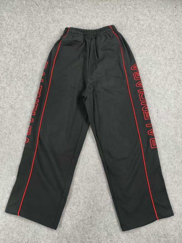 Red Stripe Manchester United Embroidered Athletic Pants 28434354