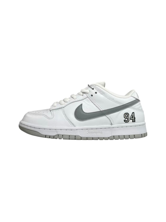 1:1 quality version Reflective Supreme x Nike SB Dunk Low White, Black, Gray 28443036