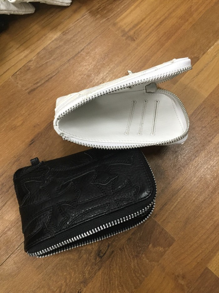 1:1 quality version Cow Leather Multi Cross Patch Metal Bar Logo Medium Zip Around Wallet Card Holder 2 colors 29222383