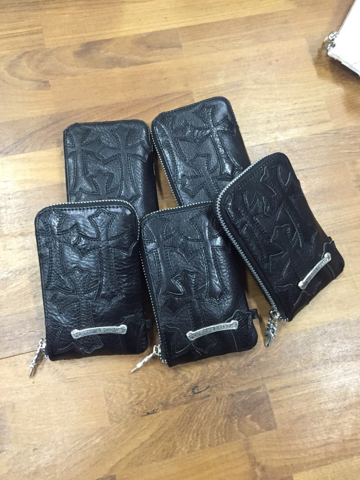 1:1 quality version Cow Leather Multi Cross Patch Metal Bar Logo Medium Zip Around Wallet Card Holder 2 colors 29222383
