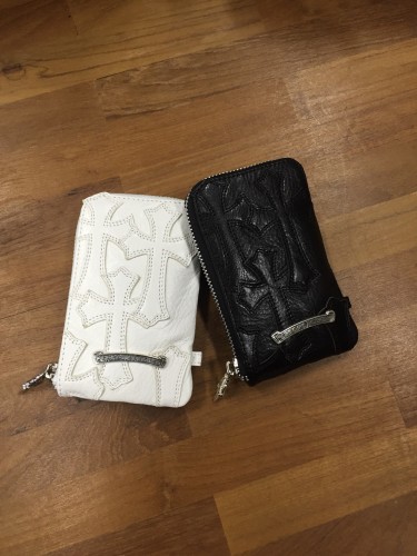 1:1 quality version Cow Leather Multi Cross Patch Metal Bar Logo Medium Zip Around Wallet Card Holder 2 colors 29222383