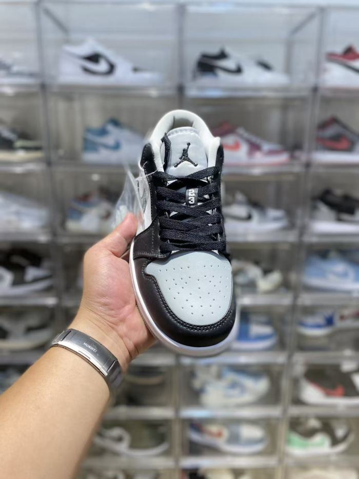 [plus-size shoes] Air @j1 Low Black White Grey Reverse Shadow Color Block Retro Unisex Sneakers 2 clolors 29225200
