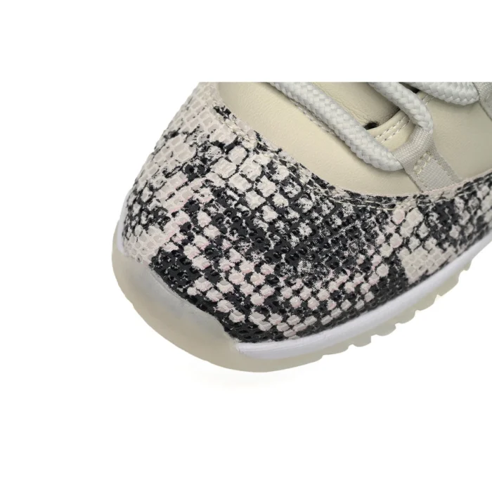 [plus-size shoes] Air @j11 Low Low White Grey Snakeskin Print Panel Retro Basketball Sneakers 2 colors 29225424