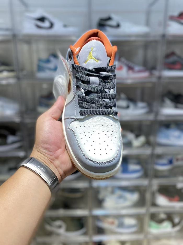 [plus-size shoes] Air @j1 Low SE Light Blue White Brown Denim Patchwork Vintage Retro Sneakers 29225193