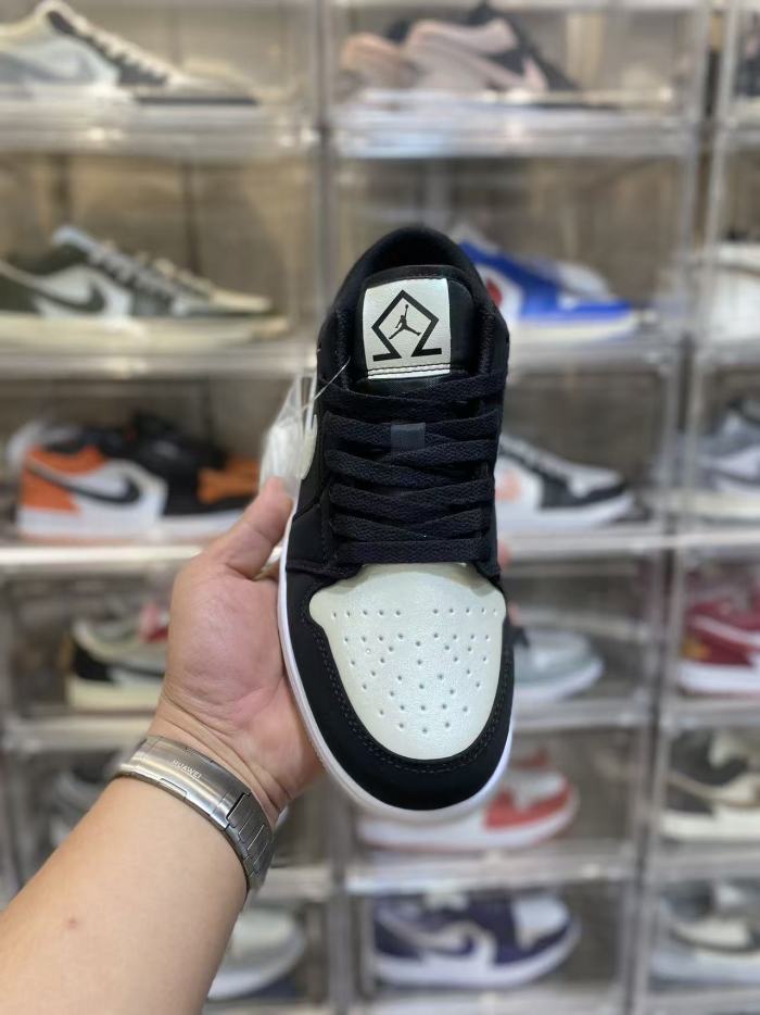 Air @j1 Low SE Diamond Panda Black White Contrast Suede Sneakers 4 colors 29225171