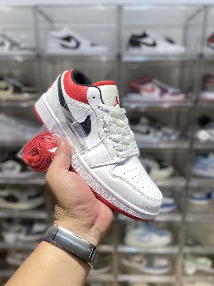 [plus-size shoes] Air @j1 Low Mini Chicago White Upper Black Swoosh Red Collar Sneakers 29225194