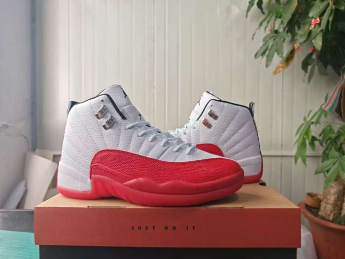 [plus-size shoes] Air @j12  Retro White Varsity Red Stingray Toe Pebbled Leather Shock Absorbing High Top Basketball Shoes 29284155