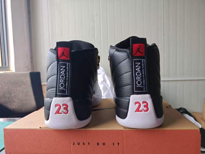 [plus-size shoes] Air @j12  Retro Playoffs Black White Pebbled Leather Metal Lace Buckle Shock Absorbing High Top Basketball Shoes 29284076
