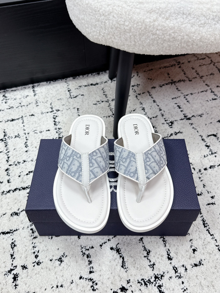 [Plus-size shoes]1:1 quality version Jacquard Print Cross Strap Leather Contrast Sole Men Flip Flops Slippers 3 colors 29285506