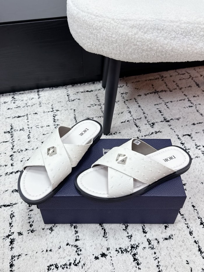[Plus-size shoes]1:1 quality version Ostrich Grain Leather Cross Strap Metal Decor Slide Sandals 3 colors 29285559