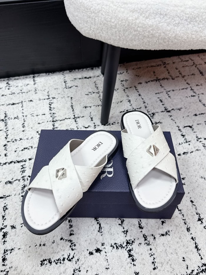 [Plus-size shoes]1:1 quality version Ostrich Grain Leather Cross Strap Metal Decor Slide Sandals 3 colors 29285559