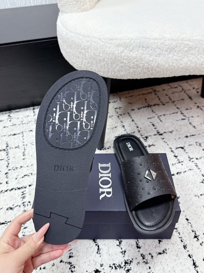 [Plus-size shoes]1:1 quality version Ostrich Grain Leather Single Strap Metal Decor Slide Sandals 3 colors 29285566