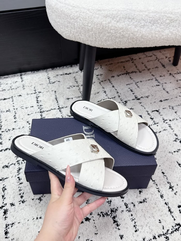 [Plus-size shoes]1:1 quality version Ostrich Grain Leather Cross Strap Metal Decor Slide Sandals 3 colors 29285559