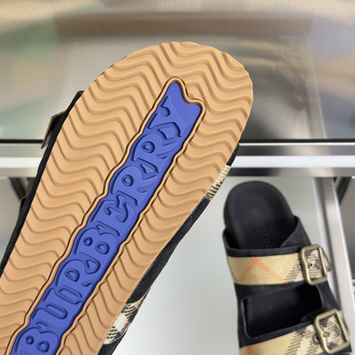 1:1 quality version Double Buckle Plaid Strap Adjustable Thick Platform Slide Sandals For Couples 6 colors 29285503