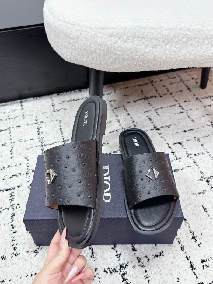 [Plus-size shoes]1:1 quality version Ostrich Grain Leather Single Strap Metal Decor Slide Sandals 3 colors 29285566