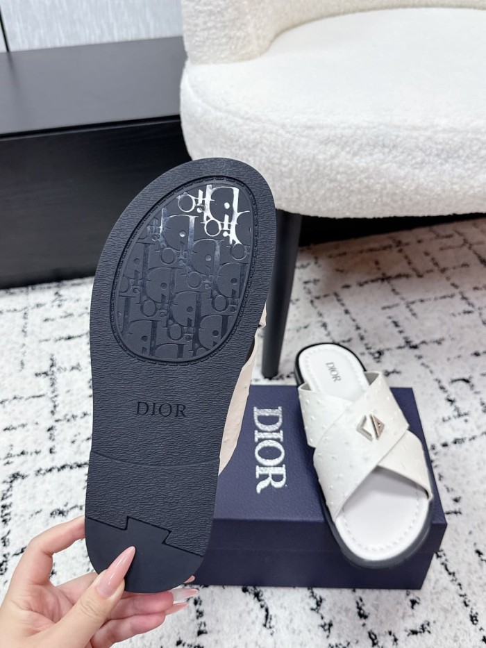 [Plus-size shoes]1:1 quality version Ostrich Grain Leather Cross Strap Metal Decor Slide Sandals 3 colors 29285559