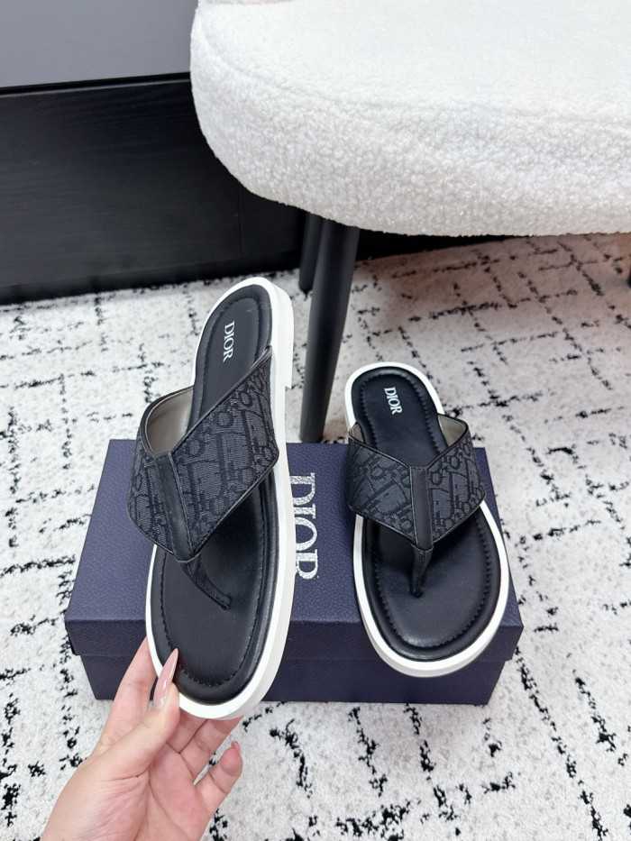 [Plus-size shoes]1:1 quality version Jacquard Print Cross Strap Leather Contrast Sole Men Flip Flops Slippers 3 colors 29285506