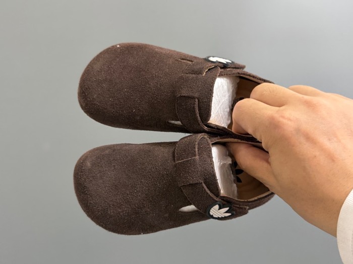 Trefoil Velcro Suede Casual Shoes for Kids 3 colors 29288743