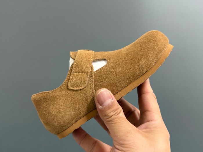 Trefoil Velcro Suede Casual Shoes for Kids 3 colors 29288743