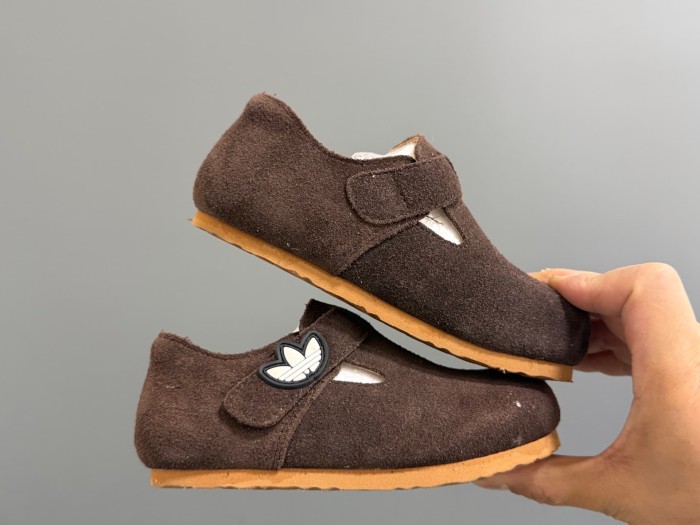 Trefoil Velcro Suede Casual Shoes for Kids 3 colors 29288743