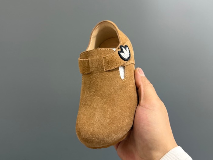 Trefoil Velcro Suede Casual Shoes for Kids 3 colors 29288743