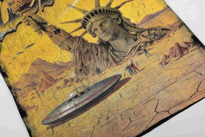 Vintage Crack Print Graffiti Letter Destroyed Statue Liberty UFO Desert Front Print Washed Tee 2 colors 29305188