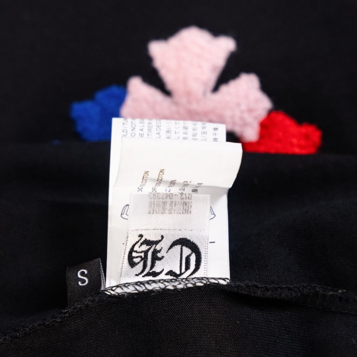 1:1 quality version Small Multi Color Cross Patch Back Cluster Colorful Cross Chenille Embroidery Gothic Letter  T-shirt 2 colors 29306549