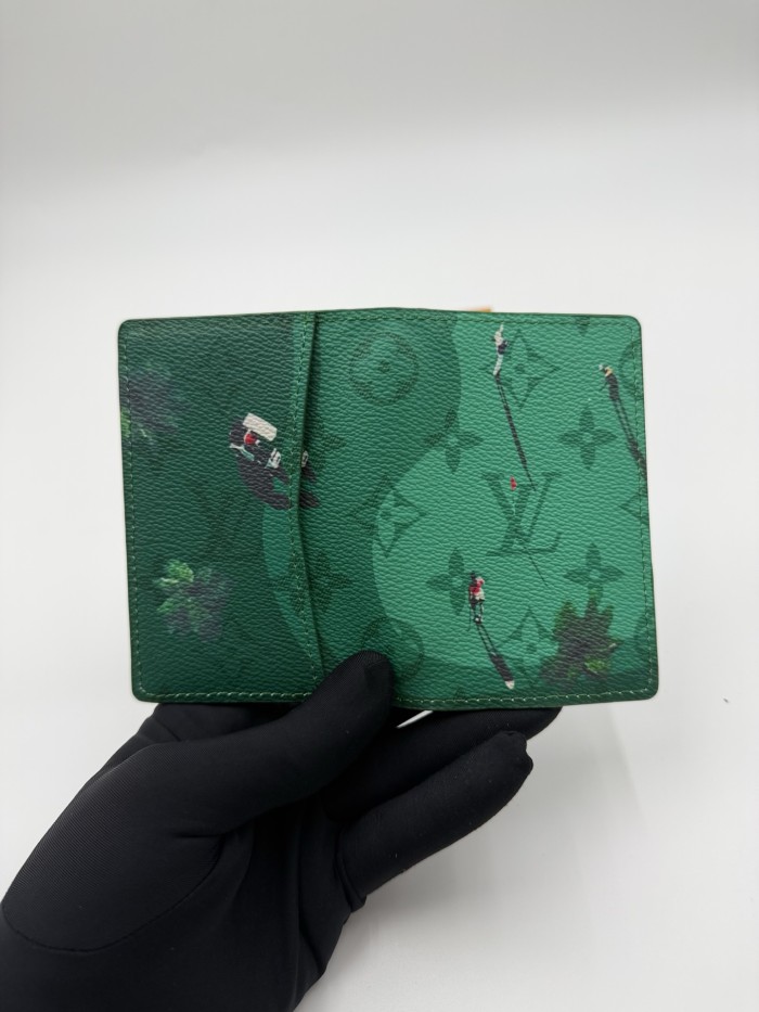Seasonal Sports Scene Graphic Bifold Card Case 4 colors 29306356