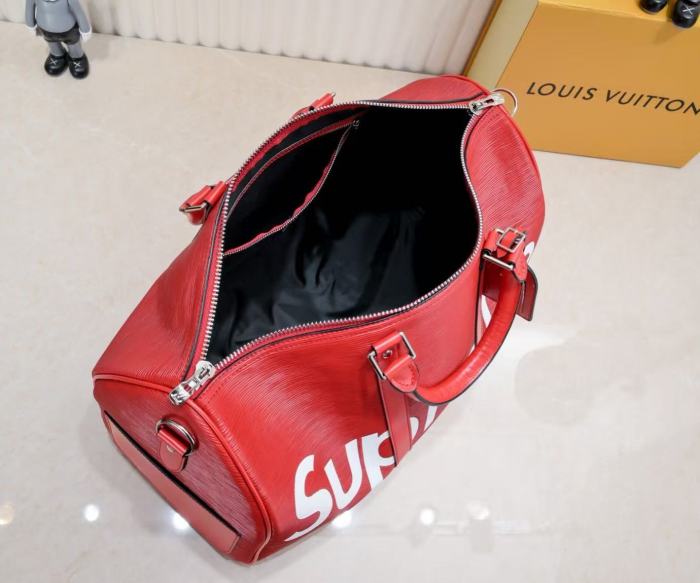 Red Textured Leather Travel Duffel Bag Street Logo Print Barrel Duffle Bag 29306469