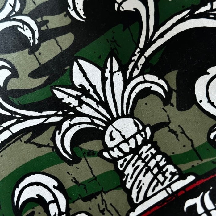 1:1 quality version Camo Crack Sword Vine V Neck Print Tee 2 colors for girls 29306362