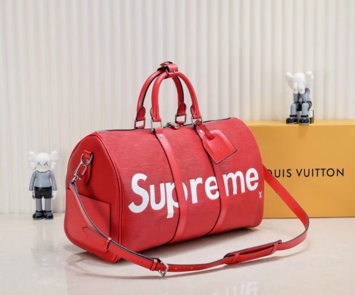 Red Textured Leather Travel Duffel Bag Street Logo Print Barrel Duffle Bag 29306469