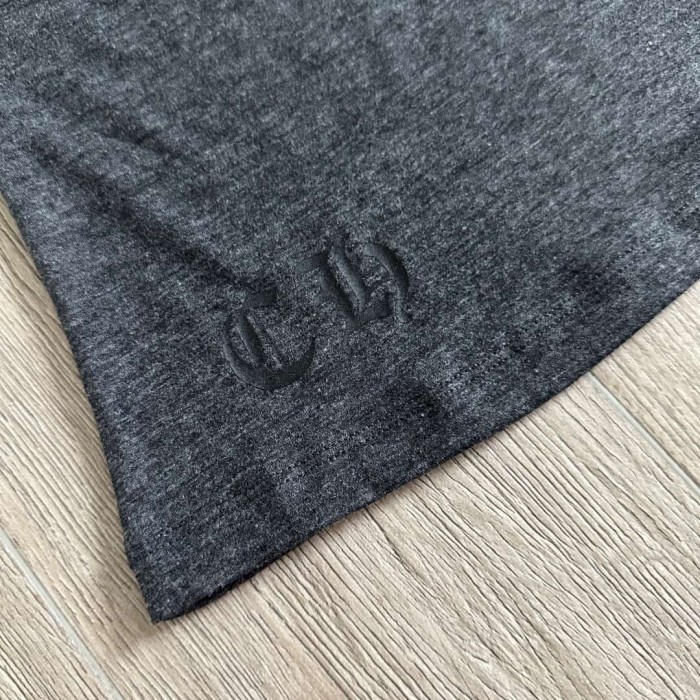 1:1 quality version Camo Crack Sword Vine V Neck Print Tee 2 colors for girls 29306362