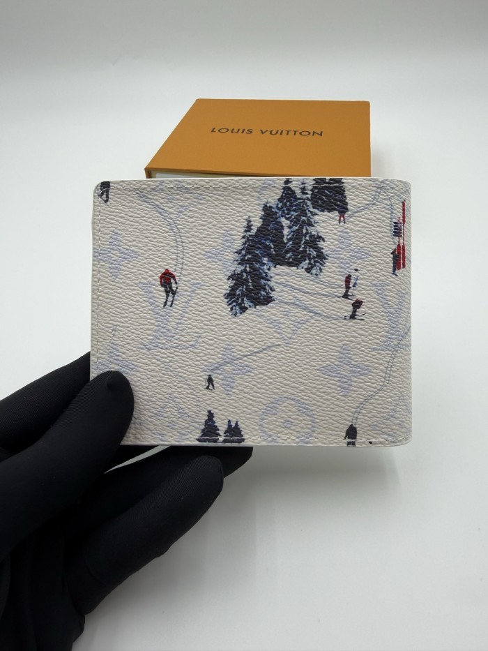 Four Season Sports Graphic Bifold Purse Cash & Credit Card Storage Pocket Wallet 4 colors 29306331