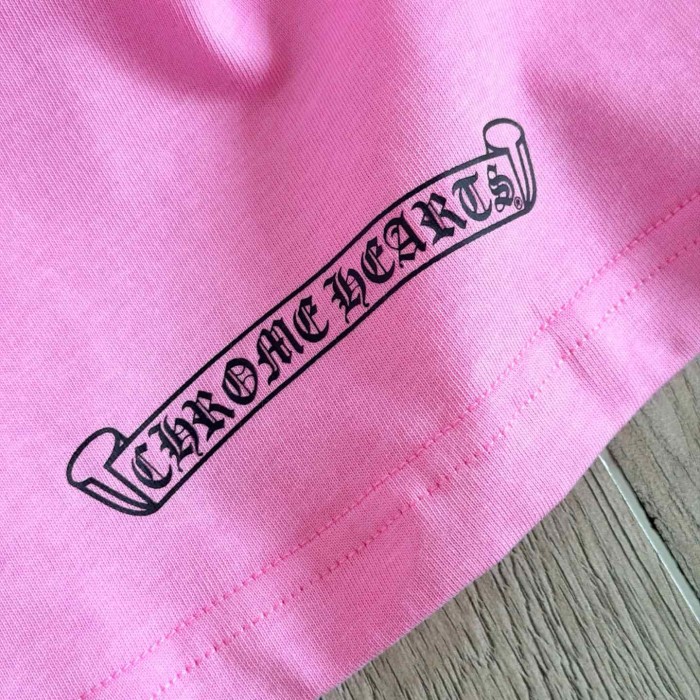 1:1 quality version Cross Football Graffiti Pink Print Tee 29306210
