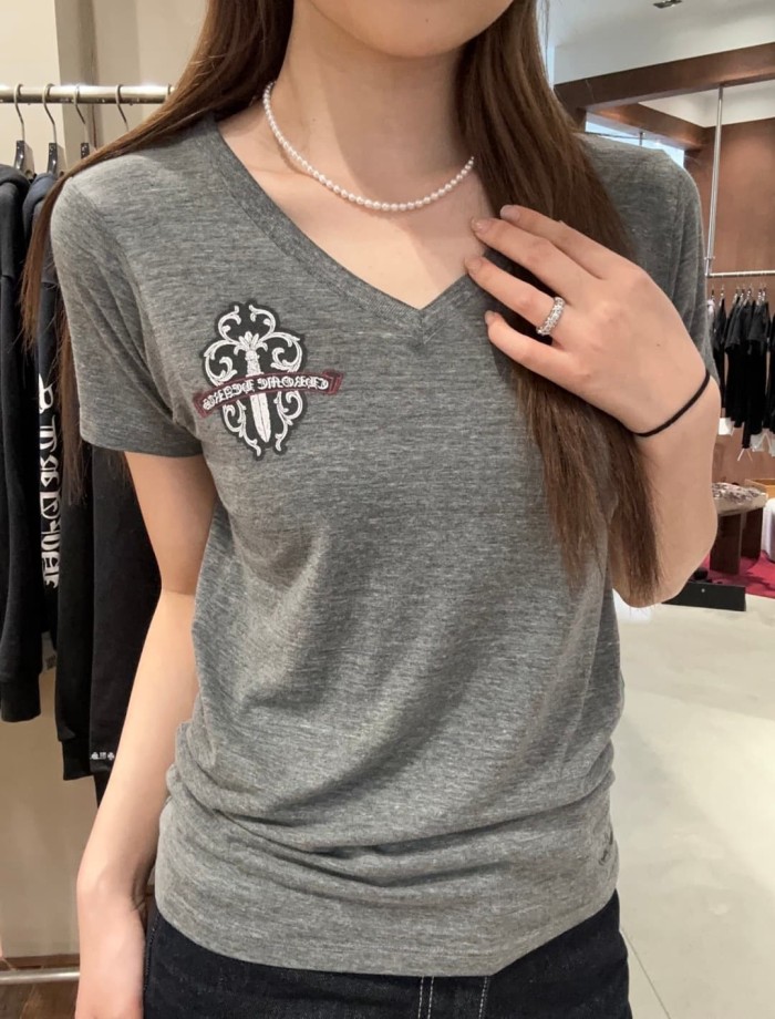 1:1 quality version Camo Crack Sword Vine V Neck Print Tee 2 colors for girls 29306362