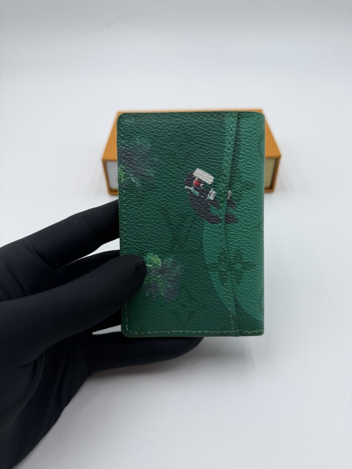 Seasonal Sports Scene Graphic Bifold Card Case 4 colors 29306356