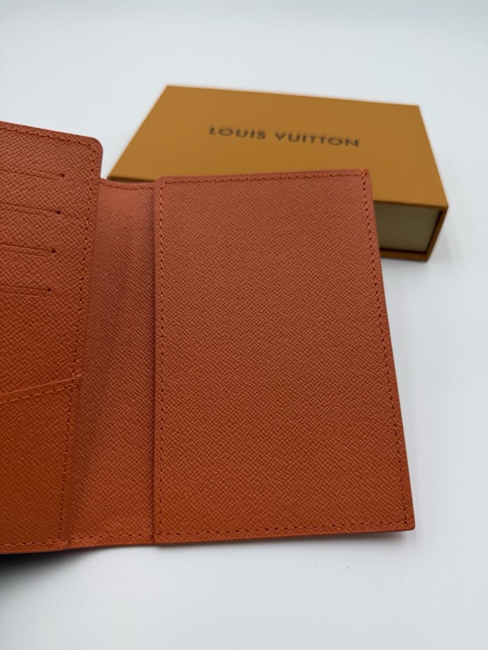 Seasonal Sports Scene Graphic Foldable Passport Case Inner Multi Card Slots Slim Passport Protector 4 colors 29306338