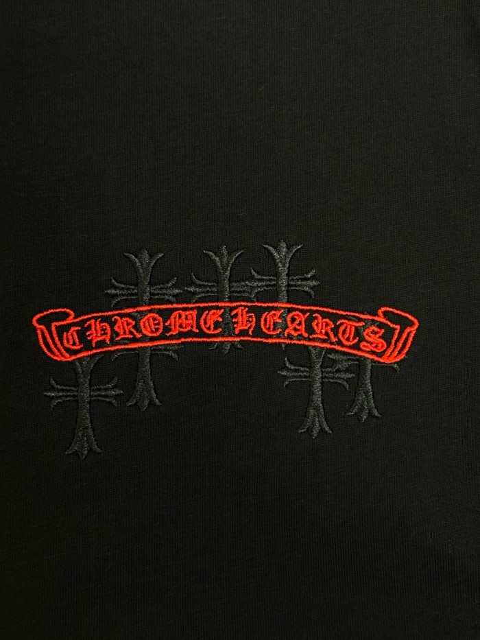 1:1 quality version  Front Small Red Scroll Letter Back Cross Pattern Gothic Script Embroidery T-shirt 2 colors 29306863