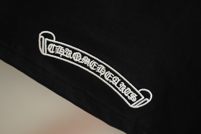 1:1 quality version Gothic Letter Print Back Full Circular Horseshoe Cross Embroidery Print T-shirt 2 colors 29306923