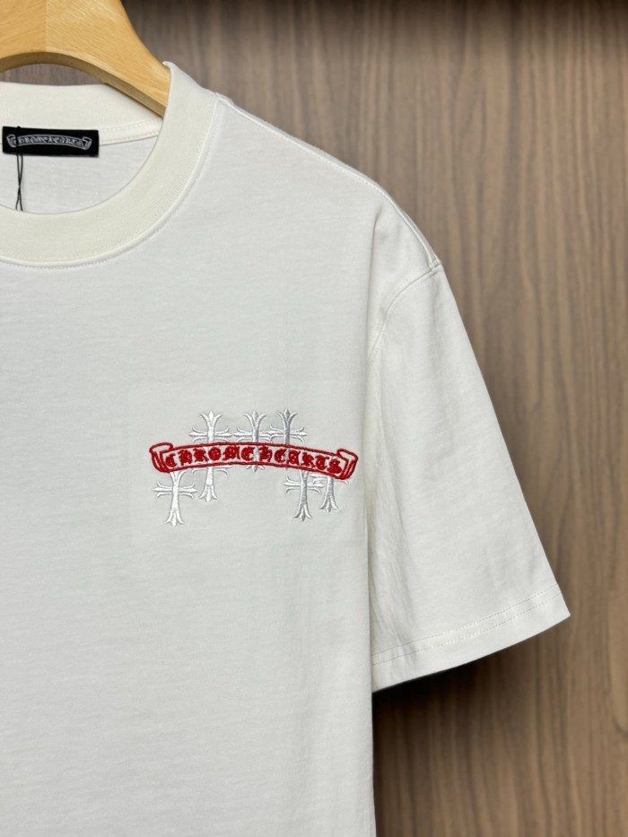 1:1 quality version  Front Small Red Scroll Letter Back Cross Pattern Gothic Script Embroidery T-shirt 2 colors 29306863