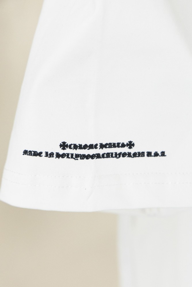 1:1 quality version Front Chest Pocket Gothic Script Logo Back Big Ornate Cross Print T-shirt 2 colors 29306865