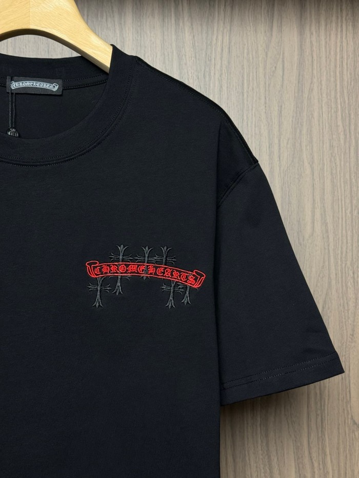 1:1 quality version  Front Small Red Scroll Letter Back Cross Pattern Gothic Script Embroidery T-shirt 2 colors 29306863