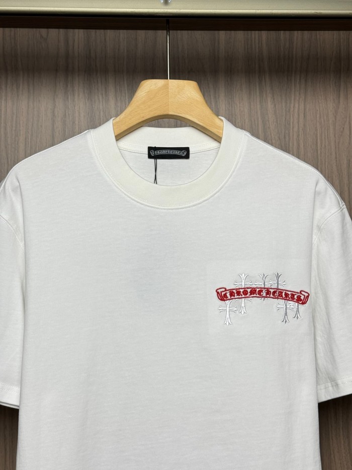 1:1 quality version  Front Small Red Scroll Letter Back Cross Pattern Gothic Script Embroidery T-shirt 2 colors 29306863