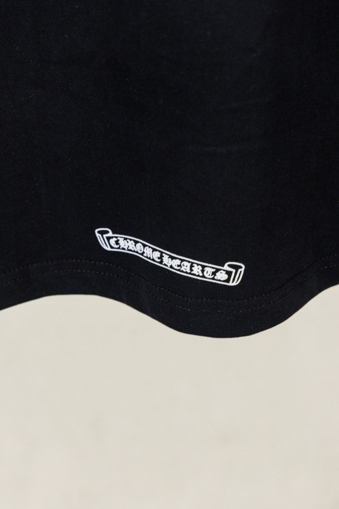1:1 quality version Front Chest Pocket Gothic Script Logo Back Big Ornate Cross Print T-shirt 2 colors 29306865