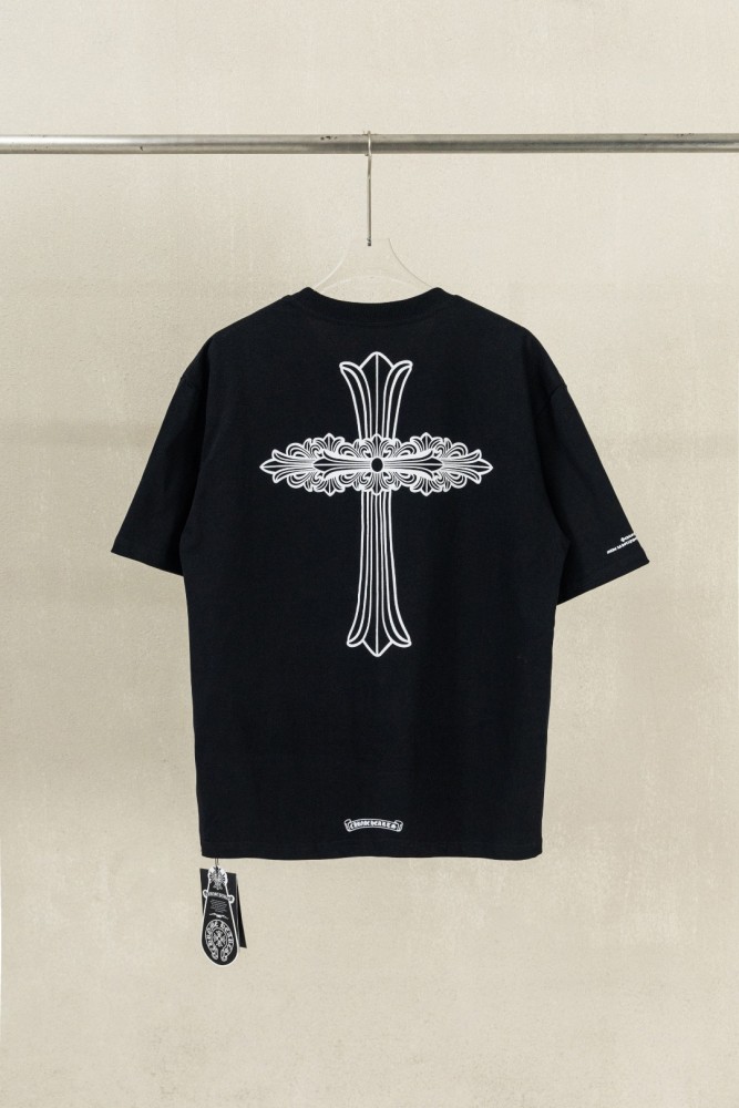 1:1 quality version Front Chest Pocket Gothic Script Logo Back Big Ornate Cross Print T-shirt 2 colors 29306865