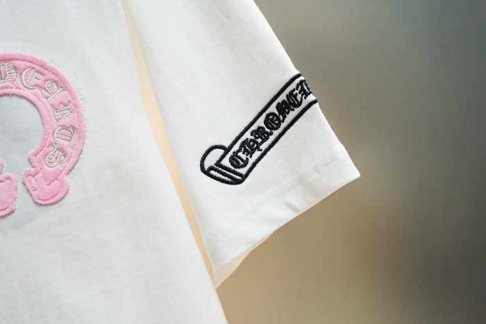 1:1 quality version Gothic Letter Print Back Full Circular Horseshoe Cross Embroidery Print T-shirt 2 colors 29306923